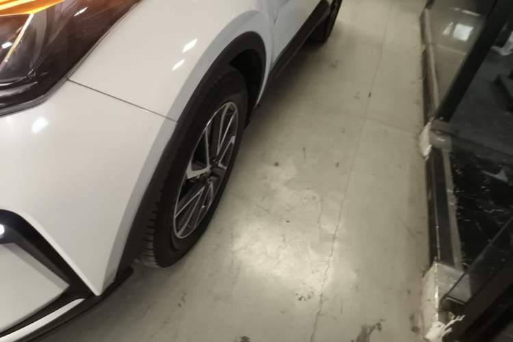 Used Toyota IZOA 2021 2.0L Yichi Version
