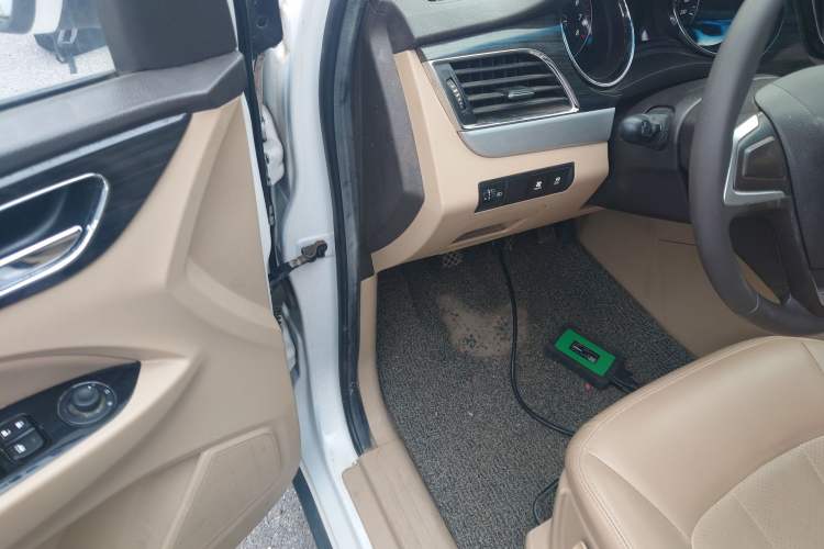 Used Baojun 730 2016 1.5L Manual Comfort Version 7 Seats China V Emission Standard
