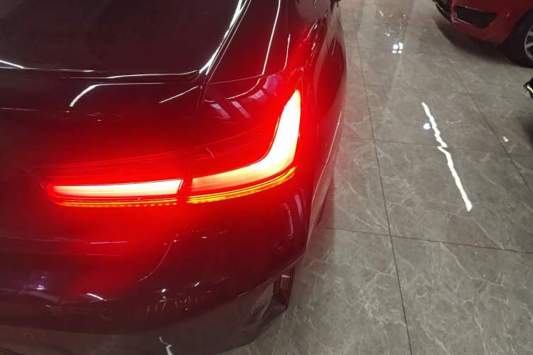 Used BMW 3 Series 2024 325i M Sport Night Edition Package Right Rear Taillight