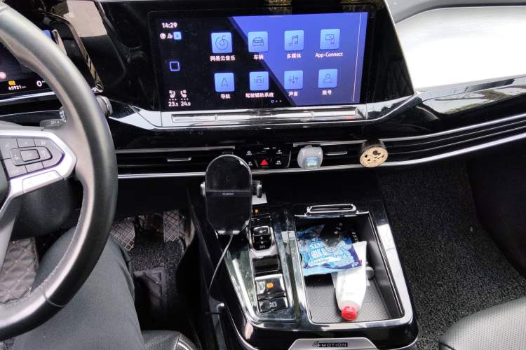 Used Volkswagen Talagon 2022 380TSI Four-Wheel Drive Flagship Shengjing Edition 6 Seats Audio And AC Panel