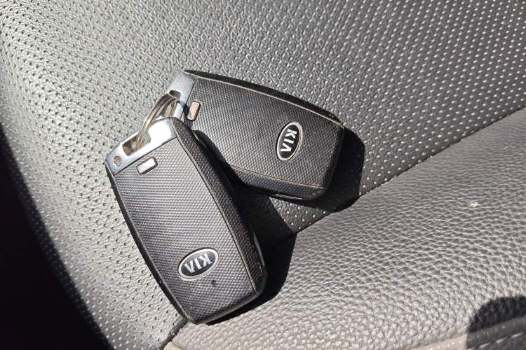 Used Kia kx1 Stonic 2021 1.4L Automatic Fun Edition Interior 1