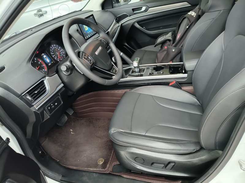 Used Haval H6 2021 Sport Edition 1.5T Automatic Elite Smart Connectivity Model with Hexagonal Grille — 14