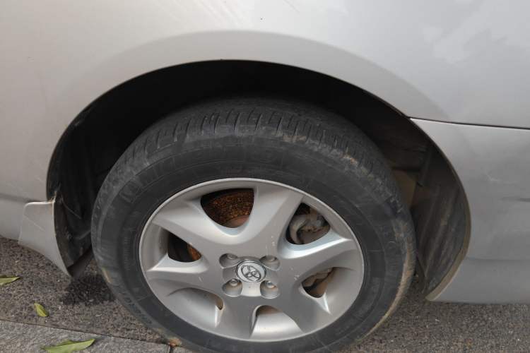 Used Toyota Corolla EX 2013 1.6L Automatic Excellence Edition Right Front Wheel Hub