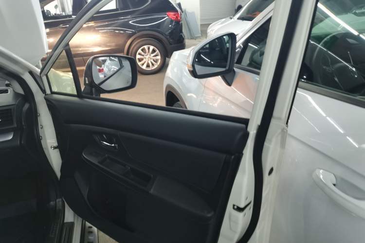 Used Subaru XV 2014 2.0i Comfort Edition