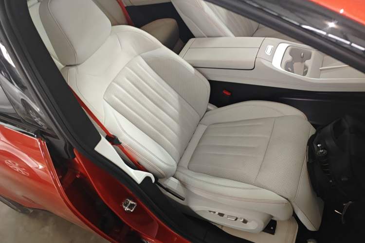 Used ONVO L60 2024 60 kWh Rear-Drive Version
