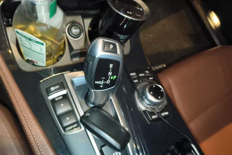 Used BMW 5 Series 2014 520Li Elegant Model Gear Lever