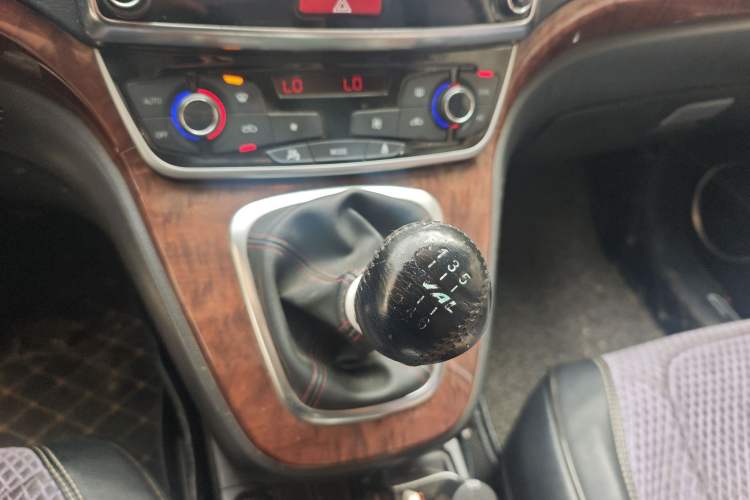 Used Haval H6 2017 Red-Label Sport Edition 1.5T Manual Two-Wheel Drive Elite Model