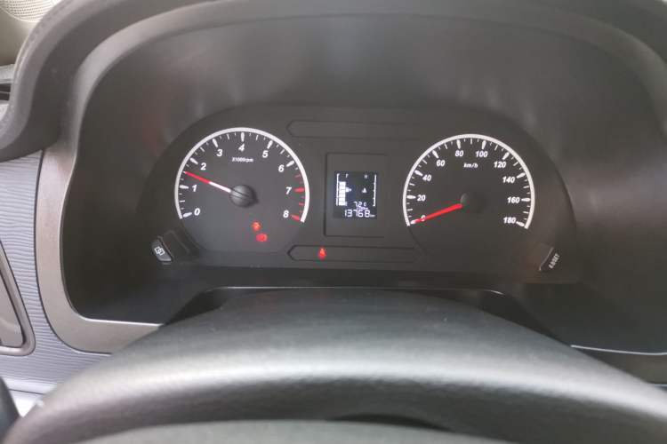 Used FORTHING Lingzhi 2023 V3 1.6L Base Model 2 Seats Odometer Close Up