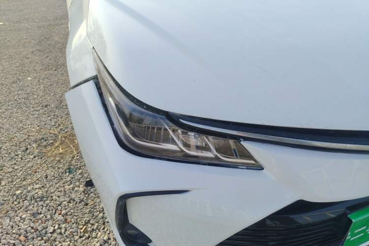 Used Toyota Corolla 2021 Dual-Motor 1.8L E-CVT Elite Edition Right Front Headlight