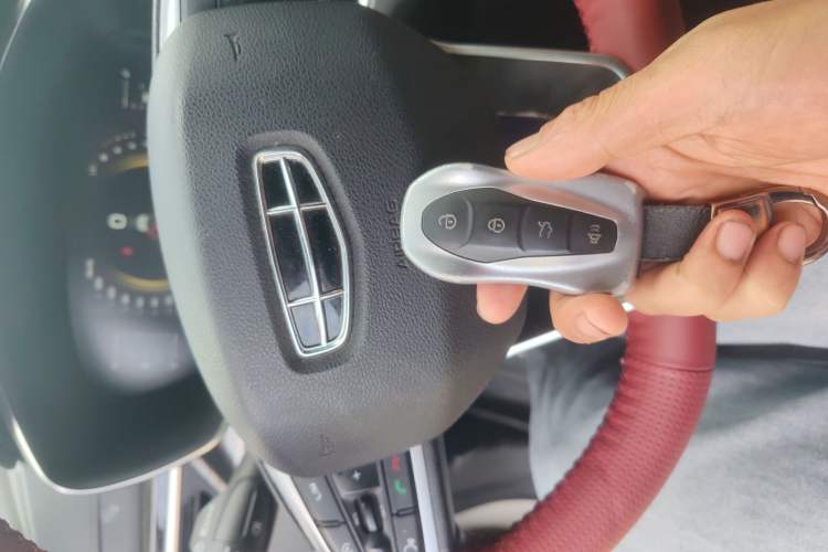 Used Geely Auto Emgrand X7 Sport 2020 1.8TD DCT Smart Connect PRO Vehicle Key
