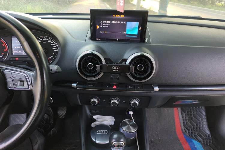 Used Audi A3 2019 Limousine 35 TFSI Fashion Edition China VI Emission Standard
