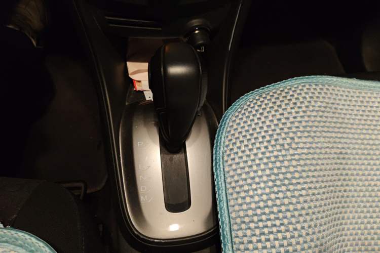 Used Chevrolet Trax 2014 1.4T Automatic Two-Wheel Drive Comfort Version Gear Lever