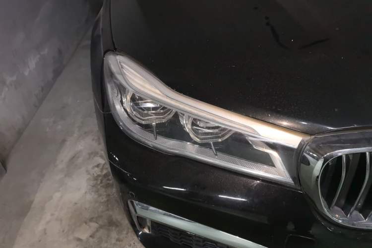 Used BMW 7 Series 2018 730Li Luxury Edition M Sport Package Right Front Headlight