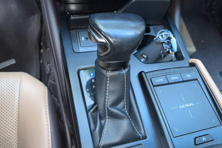 Used Lexus ES 2018 200 Luxury Edition China V Standard Gear Lever