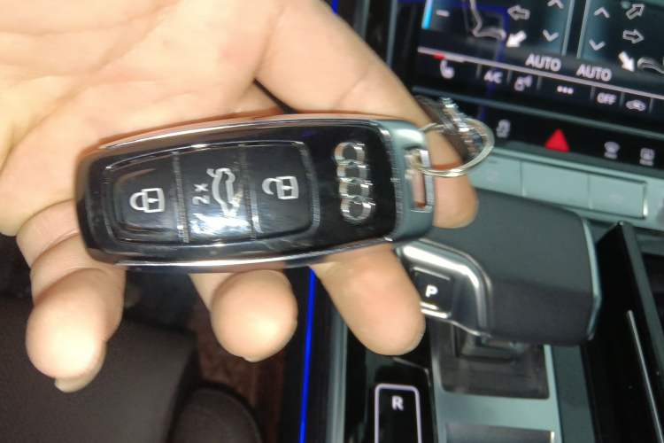 Used Audi A8 2021 A8L 50 TFSI quattro Comfort Model Vehicle Key