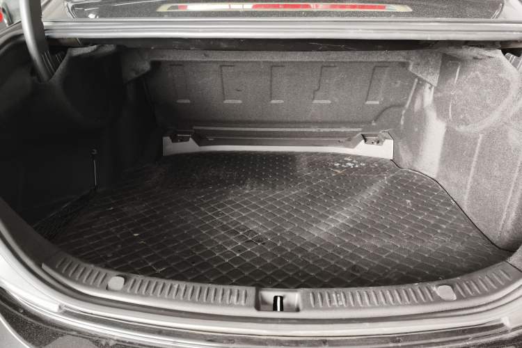 Used Mercedes-Benz E-Class 2023 E 260 L 4MATIC
