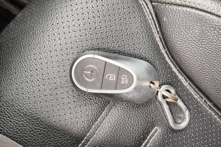 Used Mercedes-Benz C-Class 2022 C 200 L Sport Edition Vehicle Key