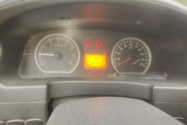 Used FORTHING Lingzhi 2016 V3 1.5L 7-Seater Standard Model China V Emission Standard