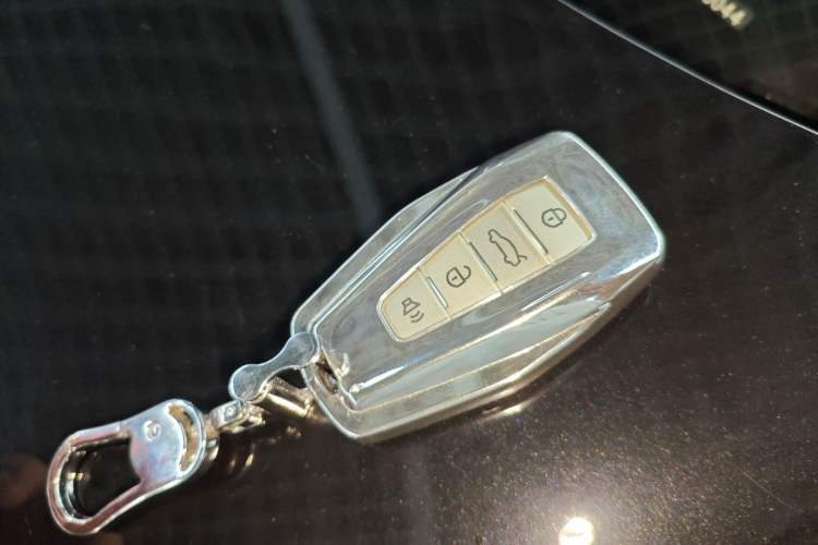 Used Geely Auto Haoyue 2022 1.8TD DCT Luxury 7-Seater Interior 1