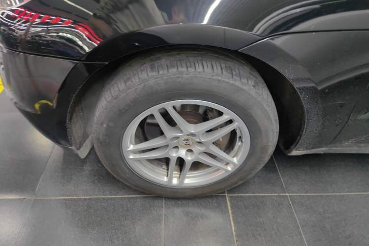 Used Porsche Macan 2014 Macan 2.0T Exterior 4