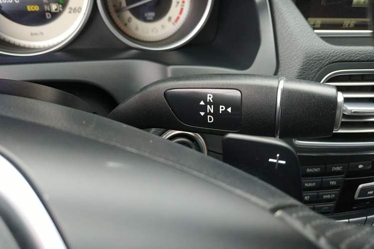 Used Mercedes-Benz E-Class 2014 E 260 Coupe Gear Lever