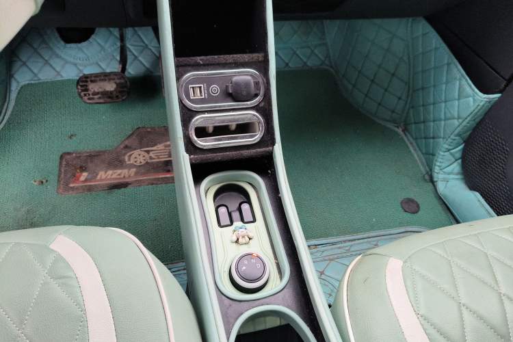 Used Wuling Hongguang MINIEV 2021 Macaron Sandwich Model 170 km Lithium Ternary