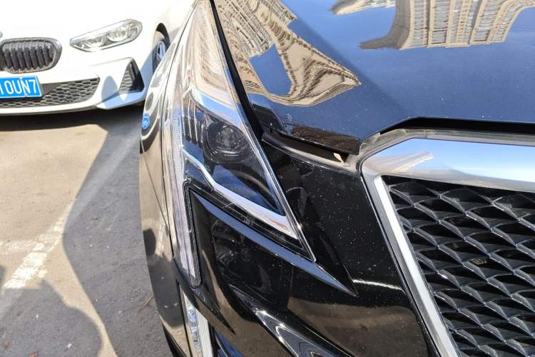 Used Cadillac XT5 2022 2.0T Four-Wheel Drive Luxury Version (Hummingbird Edition)
