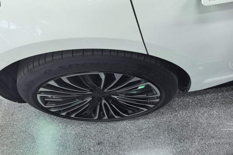 Used Avatr 12 2025 Year Updated Ultra Extended-Range Version