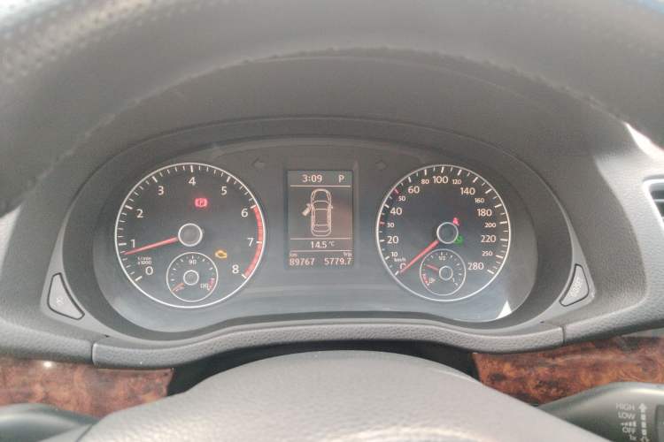 Used Volkswagen Passat 2011 2.0 TSI DSG Premium Edition
