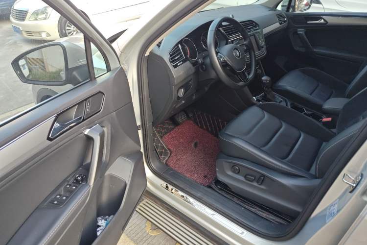 Used Volkswagen Tiguan L 2018 330TSI Automatic Two-Wheel Drive Luxury Edition
