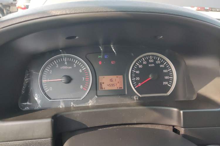 Used FORTHING Lingzhi 2016 V3 1.5L 7-Seater Standard Model China V Emission Standard