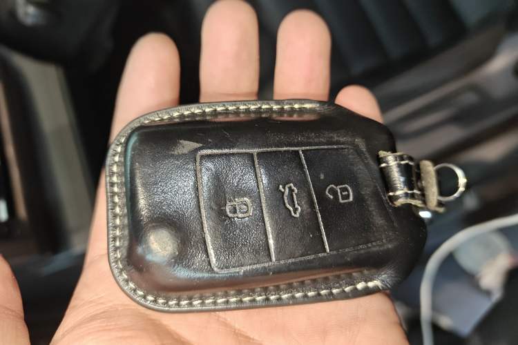 Used Volkswagen Tharu 2019 330TSI Four-Wheel Drive Luxury Edition China VI Standard Vehicle Key