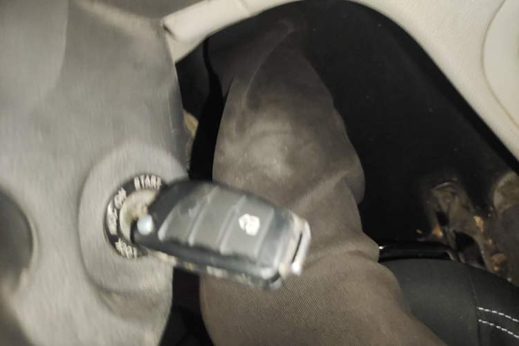 Used JAC Refine M3 2016 IKEA Edition 1.6L Luxury Smart Model
