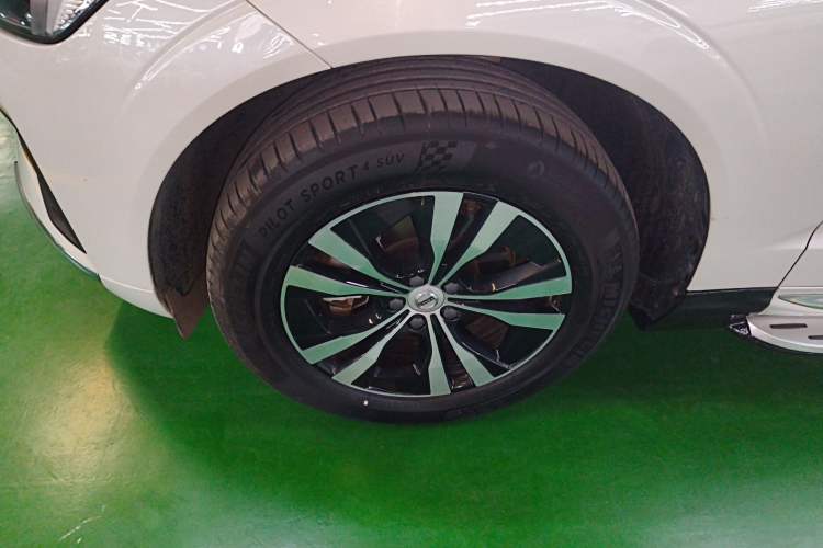 Used Volvo XC60 2023 B5 4x4 Smart Luxury Edition