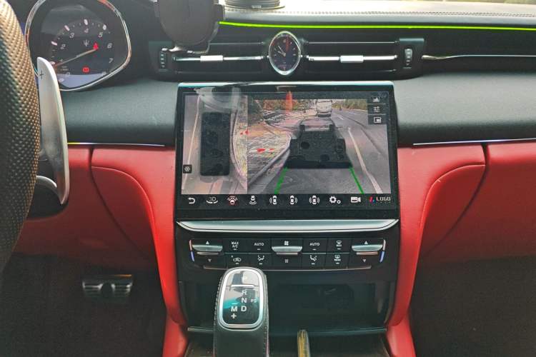 Used Maserati President 2013 3.0T Standard Model Audio And AC Panel