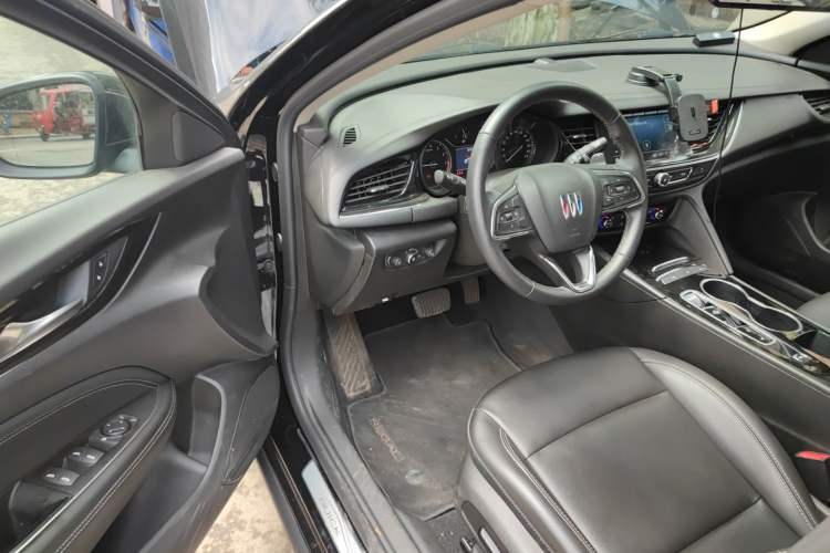 Used Buick Regal 2024 25T Deluxe Edition
