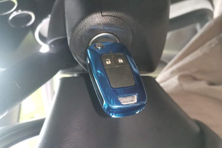 Used Buick Encore 2015 1.4T Automatic Two-Wheel Drive Urban Elite Version
