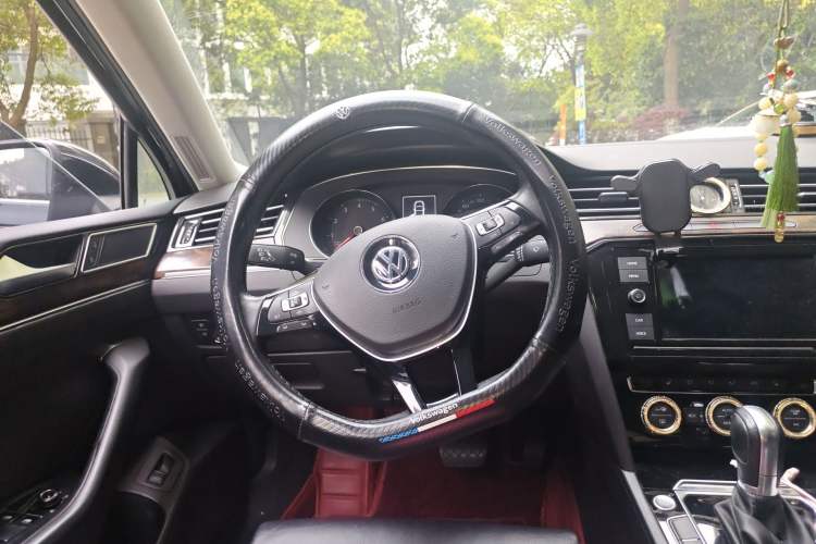 Used Volkswagen Magotan 2019 330TSI DSG Luxury Model China V Standard
