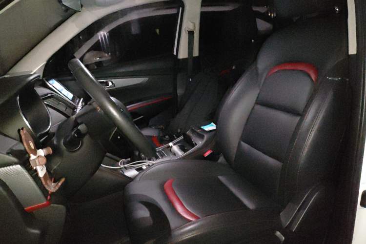 Used Changan CS55 2017 1.5T Manual Colorful Edition