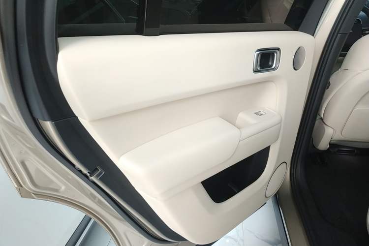 Used Li Auto L9 2022 Max model
