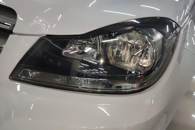 Used Mercedes-Benz C-Class 2011 C 200 Fashion Travel Edition