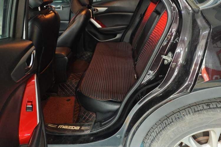 Used Mazda CX-4 2018 2.0L Automatic Two-Wheel Drive Blue Sky Dynamic Version China VI Standard
