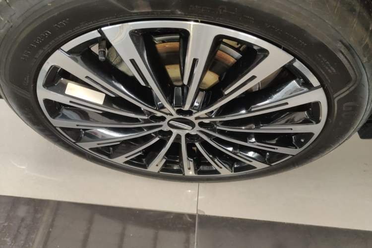 Used Geely Auto Monjaro L 2025 Dongfang Yao 2.0TD Automatic All-Wheel-Drive Wangyue Edition
