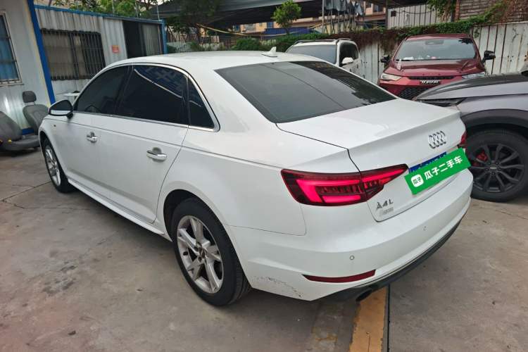 Used Audi A4L 2018 30th Anniversary Edition 40 TFSI Trendy Model Rear Left 45 Deg