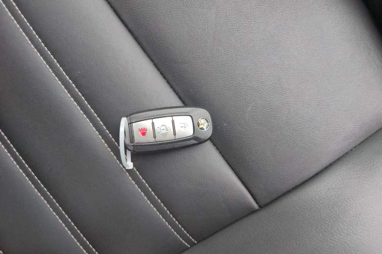 Used Venucia T90 2017 2.0L CVT Smart Edition
