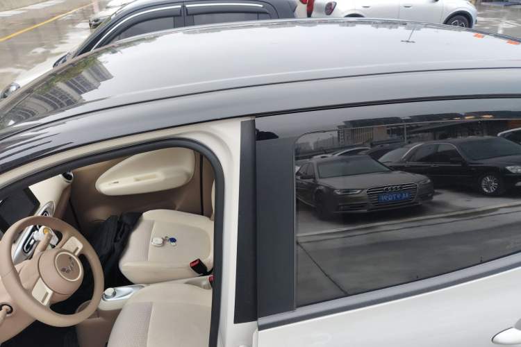 Used Wuling Hongguang MINIEV 2025 Four-Door Version Zhenxiang+ Edition Roof