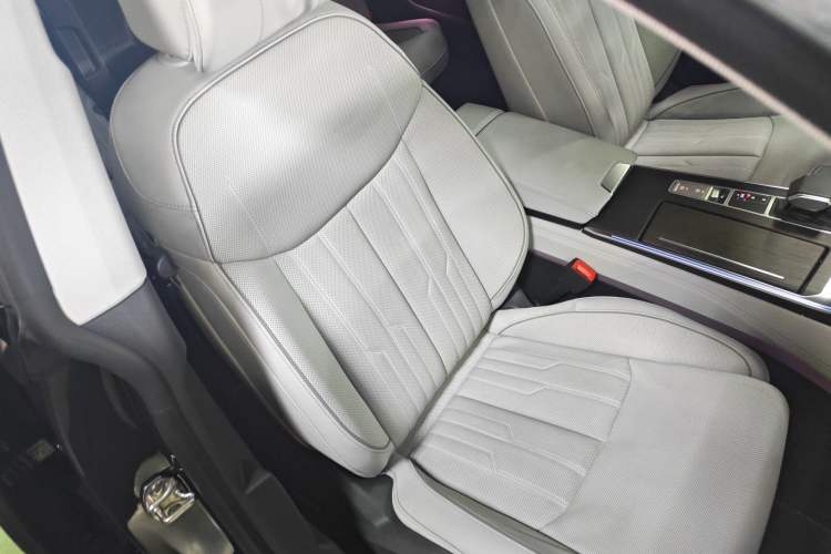 Used Audi A7L 2024 55TFSI quattro S-line Boundary Edition Flow Crystal Package Right Front Seat