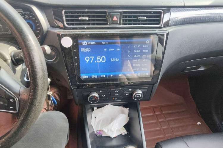 Used Dongfeng Fengon 580 2021 ☆ Star Edition 1.8L Manual Elite Version Audio And AC Panel