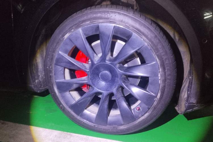 Used Tesla Model Y 2022 Rear-Wheel-Drive Version