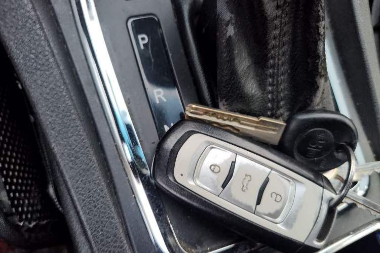 Used Geely Auto Emgrand 2016 Sedan 1.3T CVT Upward Edition